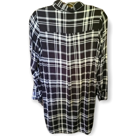 High Low Black Plaid Long Sleeve Tunic - Picture 2 of 7